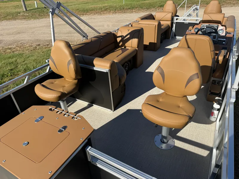 Slide: The Image of Tahoe Sport 23E80 Fish & Cruise Pontoon & Honda 4-Stroke EFI 2026 - 26