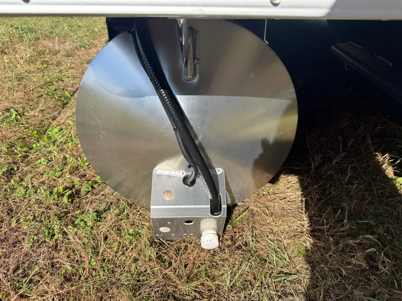 Slide: The Image of Tahoe Sport 23E80 Fish & Cruise Pontoon & Honda 4-Stroke EFI 2026 - 42