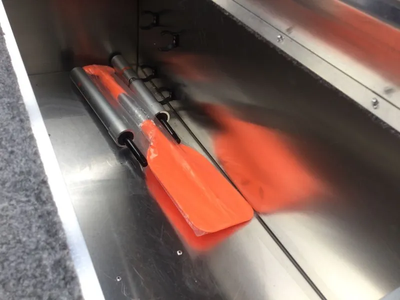 Slide: The Image of Tracker Bass Tracker Classic XL 2026 - 20