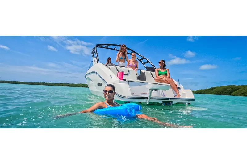 Slide: The Image of Yamaha 252S 2025 - 32