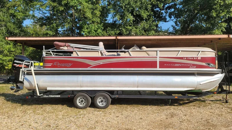 The Image of Sun Tracker Party Barge 254 XP3 2013 - 1