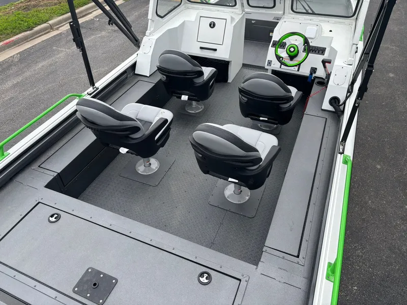 Slide: The Image of SeaArk Pro Cat 240 2026 - 32