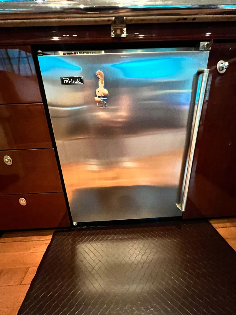 Slide: The Image of Sea Ray 58 Sedan Bridge 2009 - 13