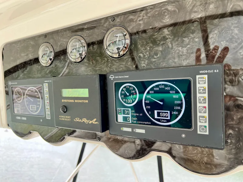 Slide: The Image of Sea Ray 58 Sedan Bridge 2009 - 40