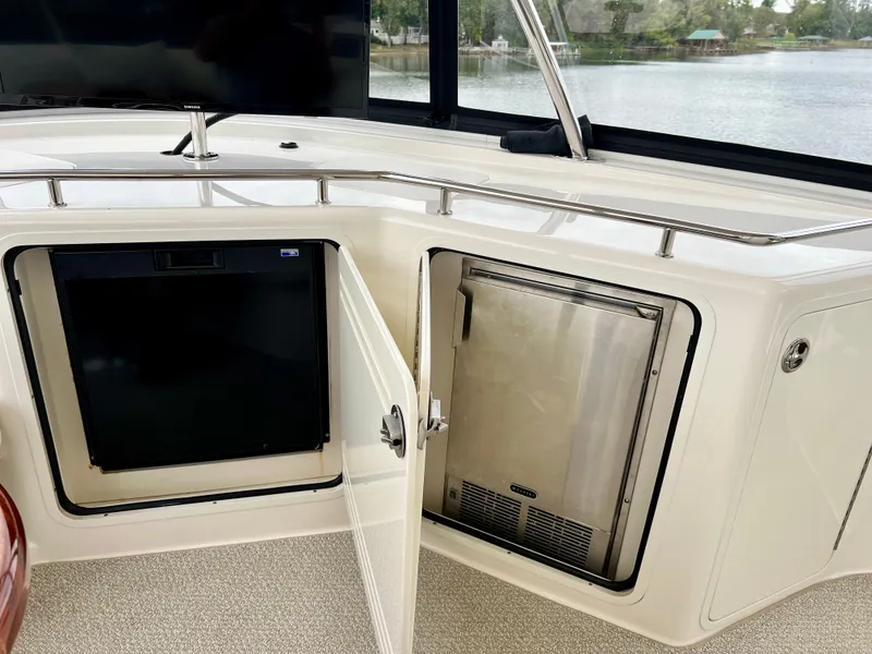 Slide: The Image of Sea Ray 58 Sedan Bridge 2009 - 46