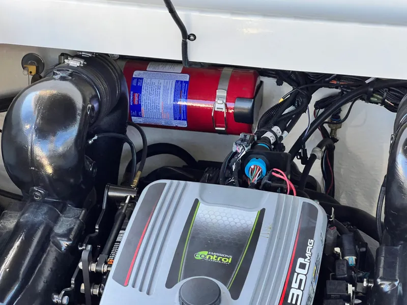 Slide: The Image of Sea Ray 260 Sundeck 2014 - 19