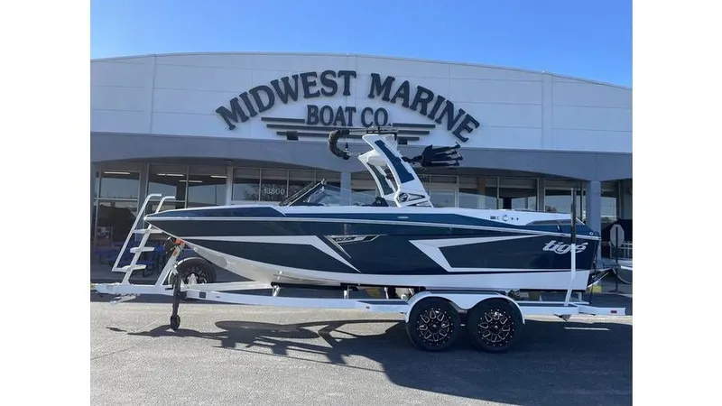 Slide: The Image of Tigé 22RZX 2025 - 1