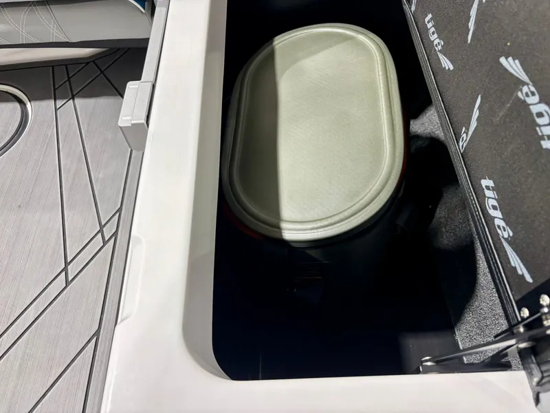 Slide: The Image of Tigé 22RZX 2025 - 23