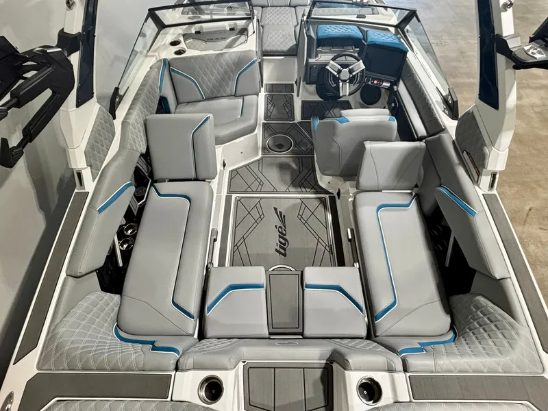 Slide: The Image of Tigé 22RZX 2025 - 24