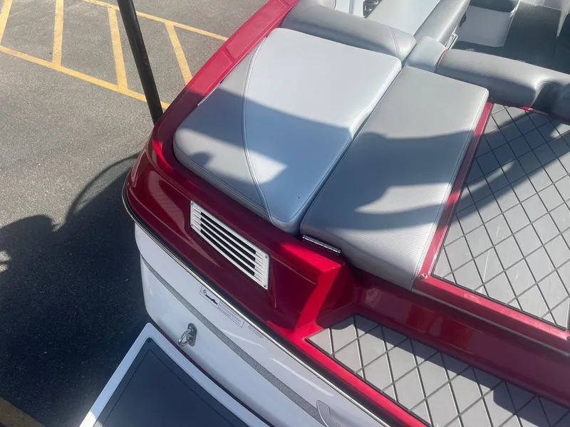 Slide: The Image of MasterCraft X10 2014 - 16