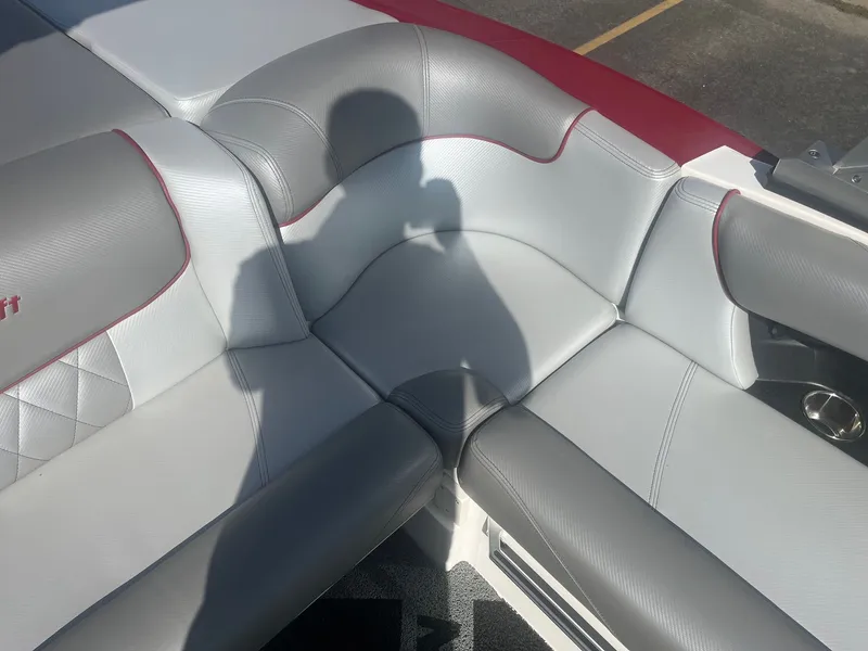 Slide: The Image of MasterCraft X10 2014 - 23