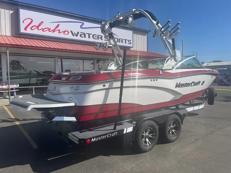 Slide: The Image of MasterCraft X10 2014 - 3