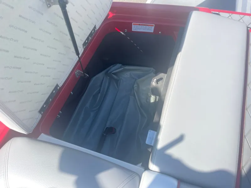 Slide: The Image of MasterCraft X10 2014 - 33