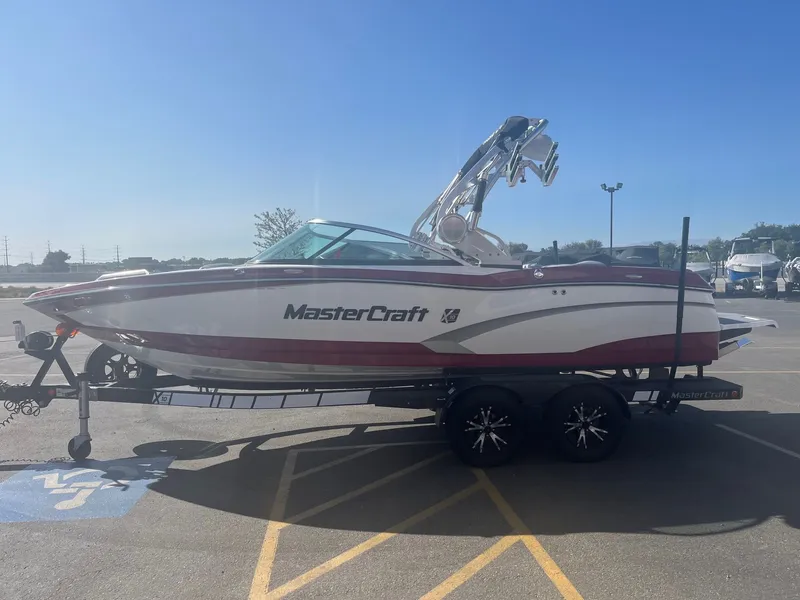 Slide: The Image of MasterCraft X10 2014 - 8