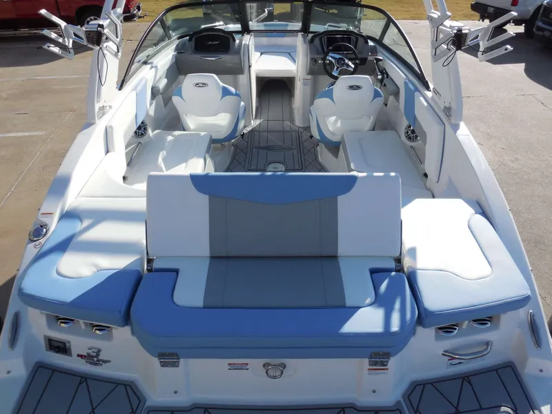 Slide: The Image of Chaparral GTS 3 2026 - 8
