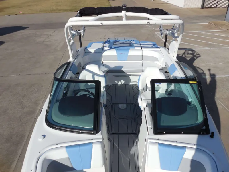 Slide: The Image of Chaparral GTS 3 2026 - 12