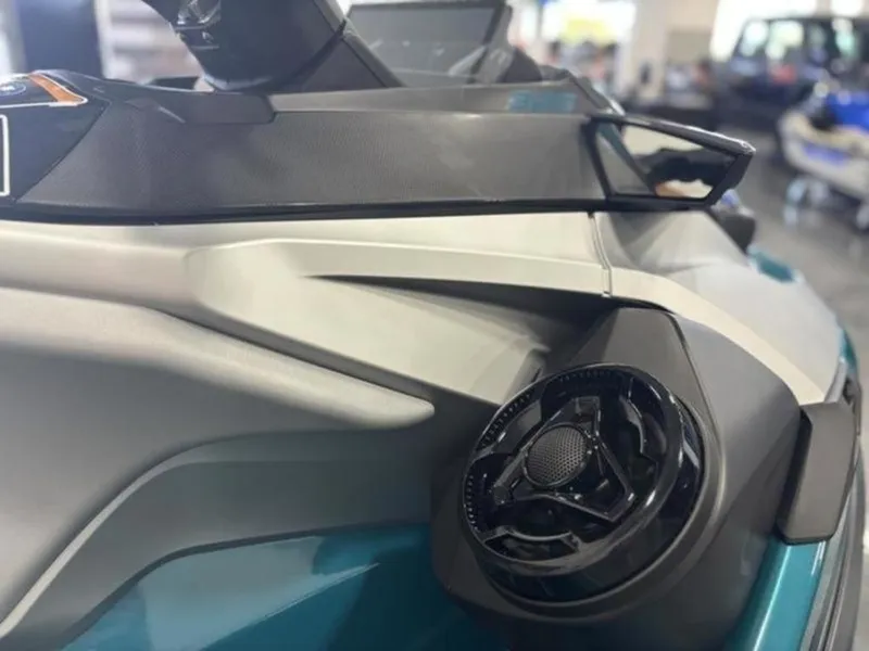 Slide: The Image of Sea-Doo GTX Limited 325 2026 - 12