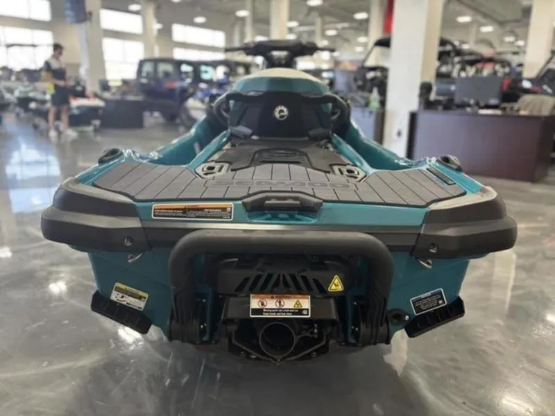 Slide: The Image of Sea-Doo GTX Limited 325 2026 - 6