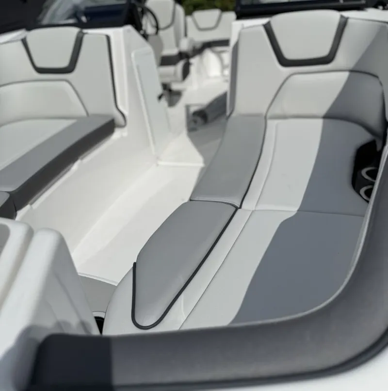 Slide: The Image of Yamaha AR250 2026 - 15