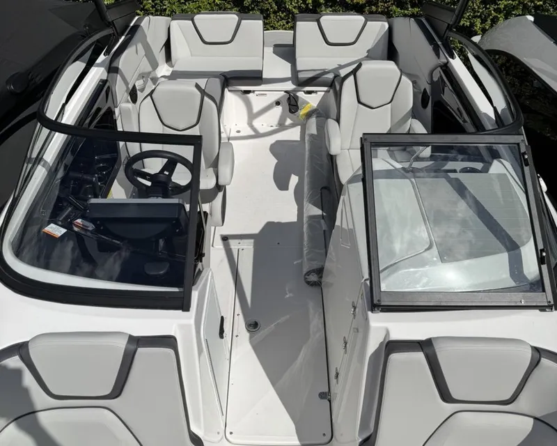 Slide: The Image of Yamaha AR250 2026 - 17