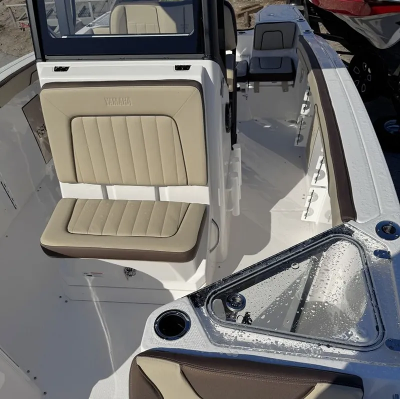 Slide: The Image of Yamaha 255 FSH Sport E 2026 - 28