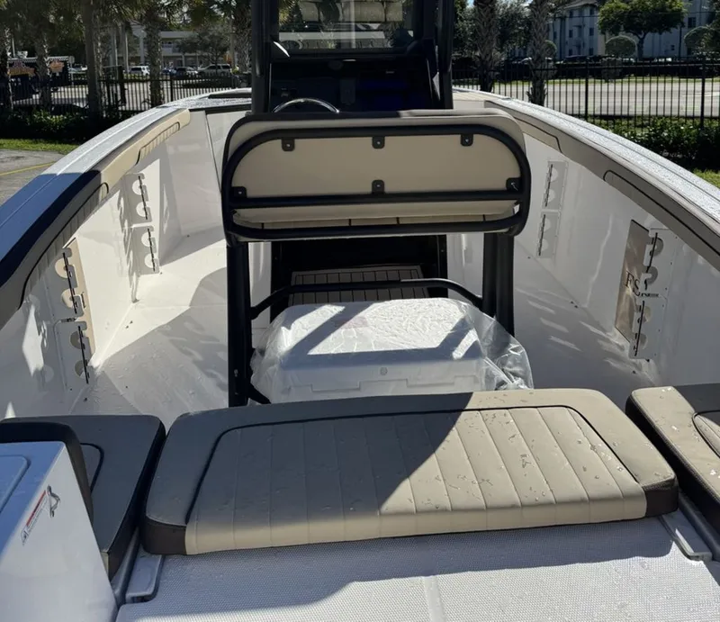 Slide: The Image of Yamaha 255 FSH Sport E 2026 - 8