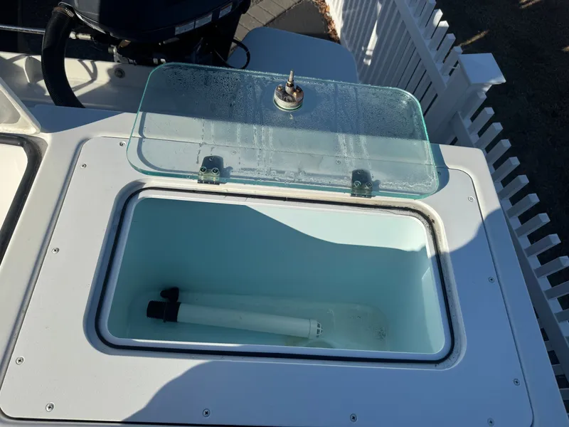 Slide: The Image of Parker Marine 2510 Xld 2021 - 20