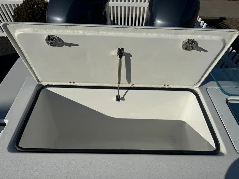 Slide: The Image of Parker Marine 2510 Xld 2021 - 21