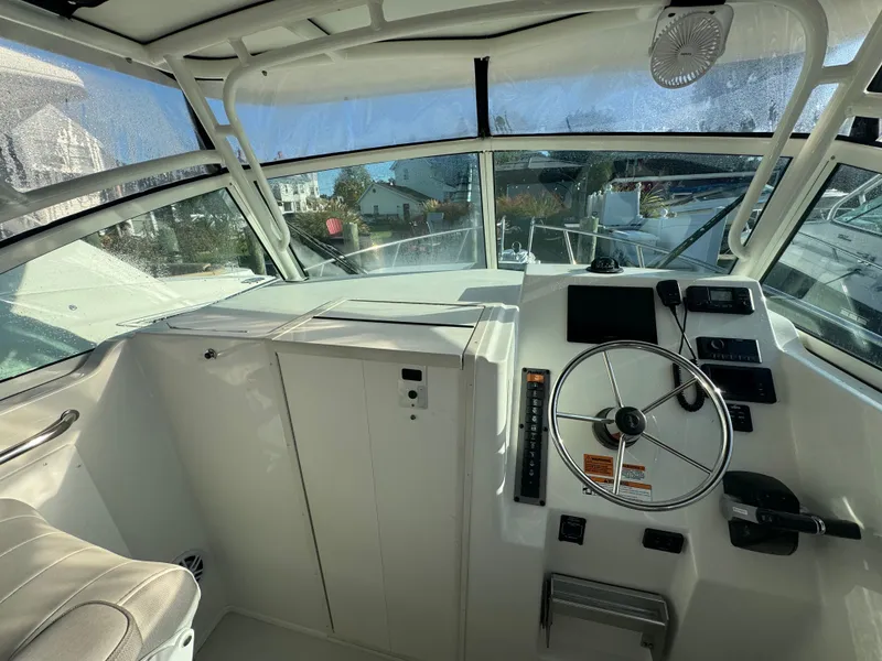 Slide: The Image of Parker Marine 2510 Xld 2021 - 6