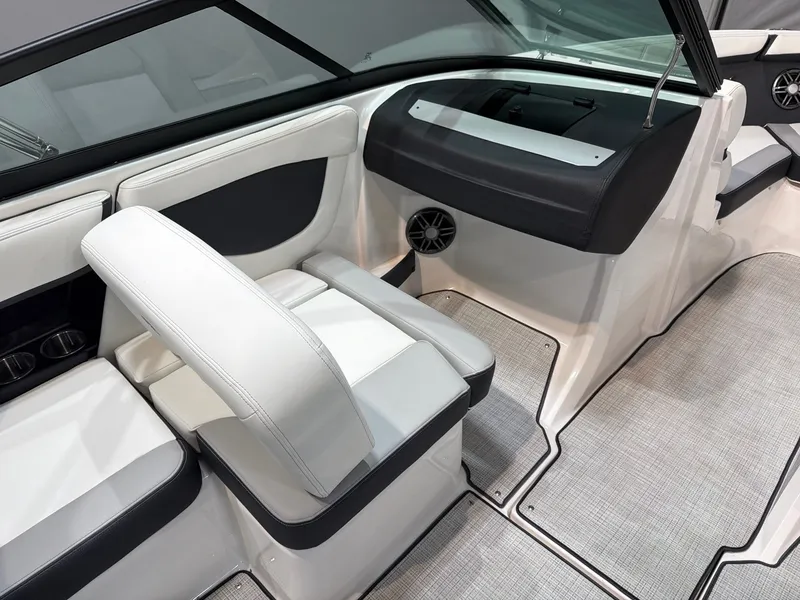 Slide: The Image of Regal 2000 ES 2026 - 14