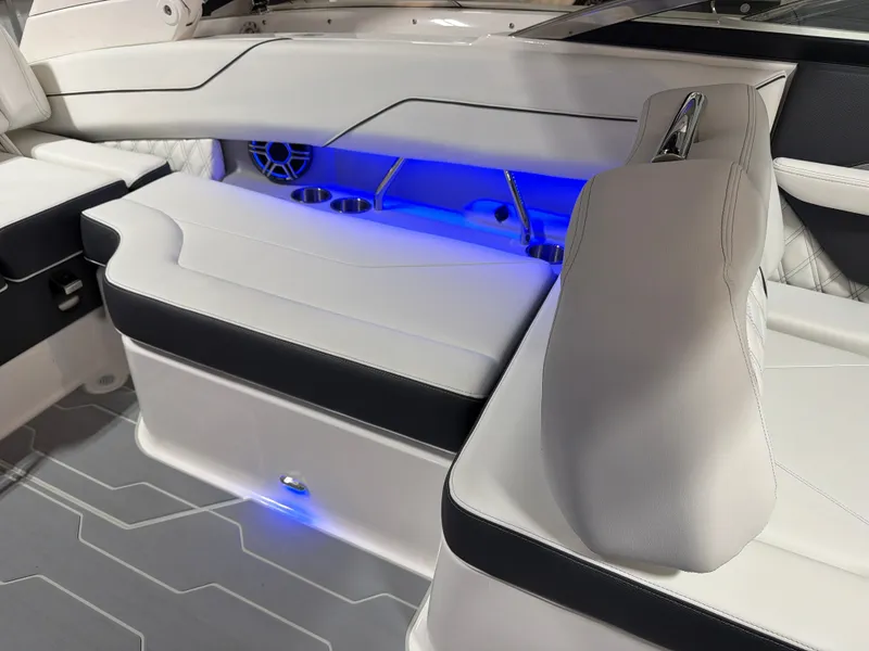 Slide: The Image of Regal LS4 Surf 2026 - 17