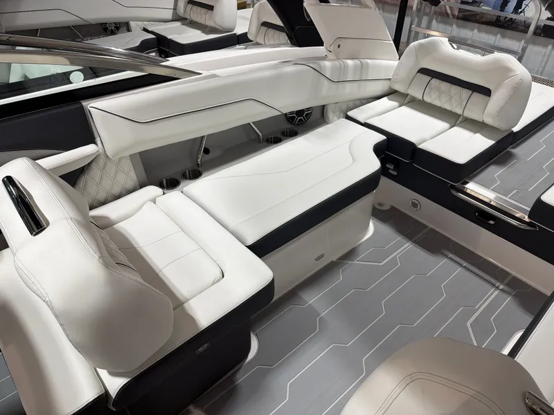 Slide: The Image of Regal LS4 Surf 2026 - 8