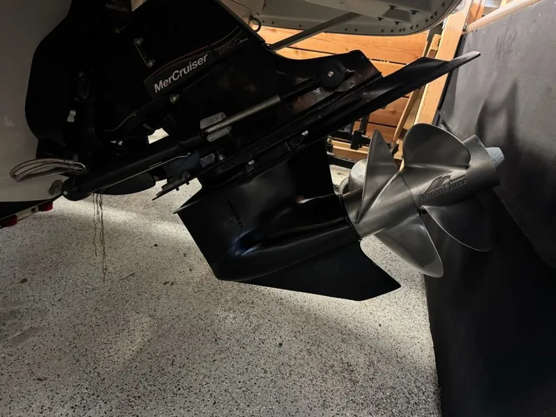 Slide: The Image of Crownline Boats 220 2009 - 11