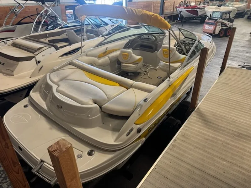 Slide: The Image of Crownline Boats 220 2009 - 3