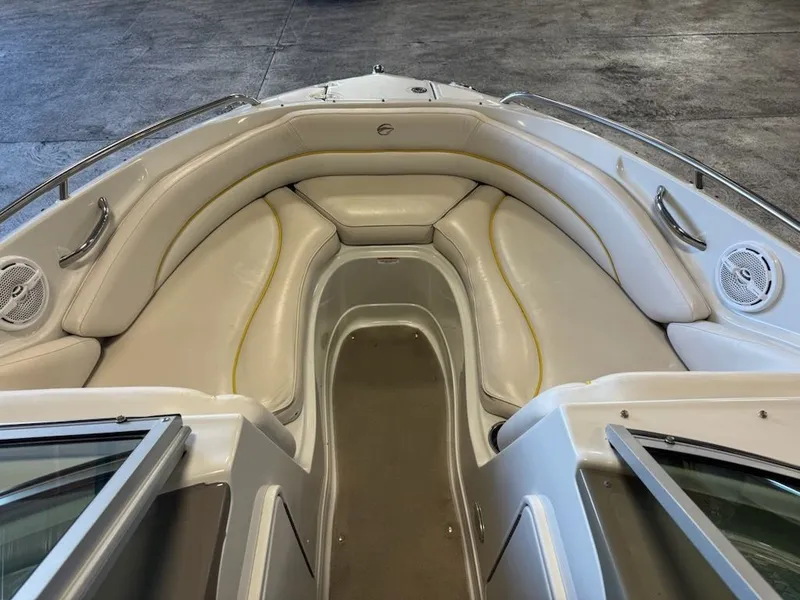 Slide: The Image of Crownline Boats 220 2009 - 4