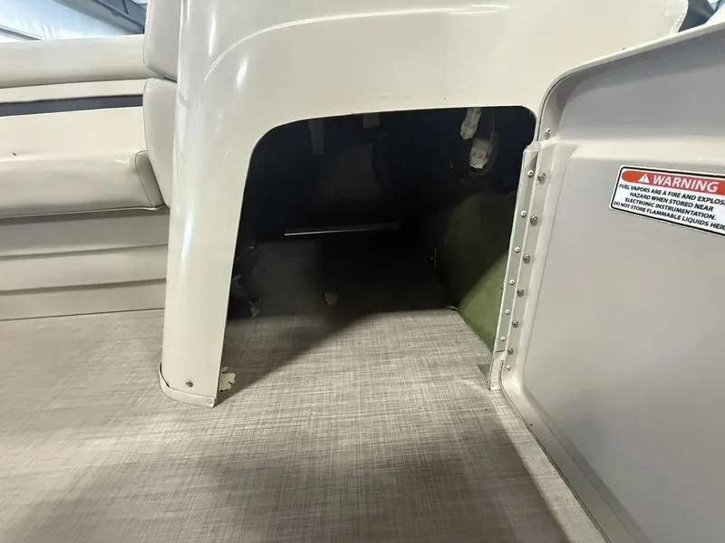 Slide: The Image of Bennington 22 SSLX 2016 - 8