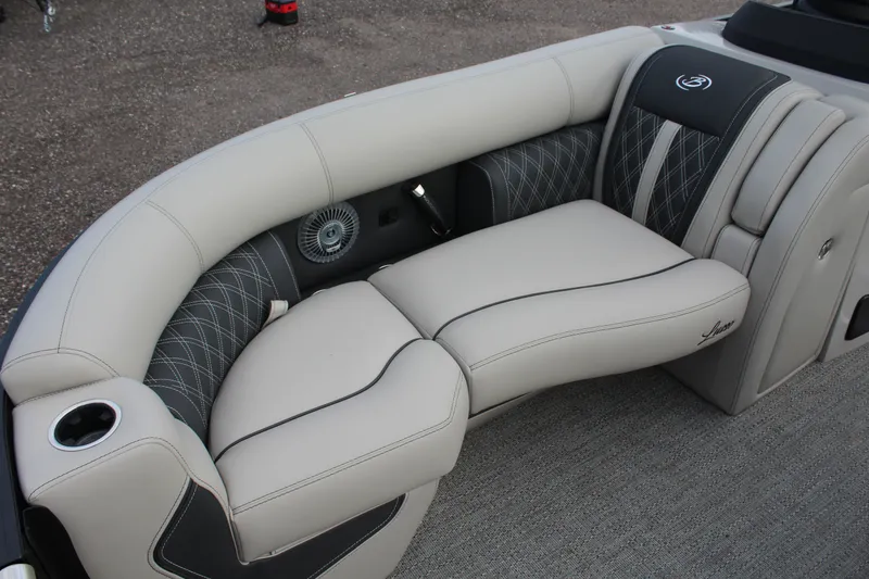 Slide: The Image of Barletta Lusso 23UCA 2026 - 13