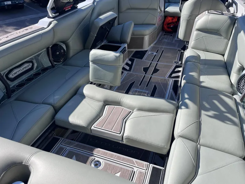 Slide: The Image of Centurion Ri265 2022 - 10