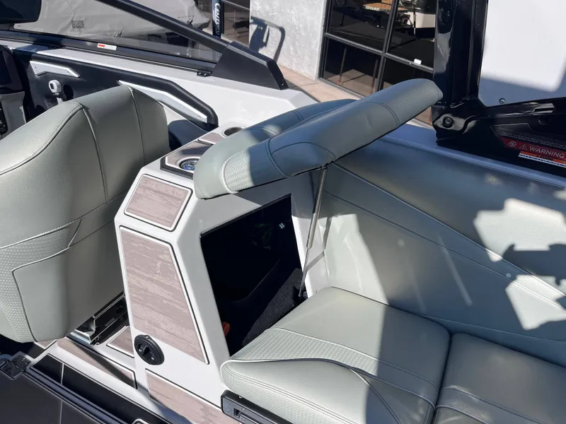 Slide: The Image of Centurion Ri265 2022 - 18