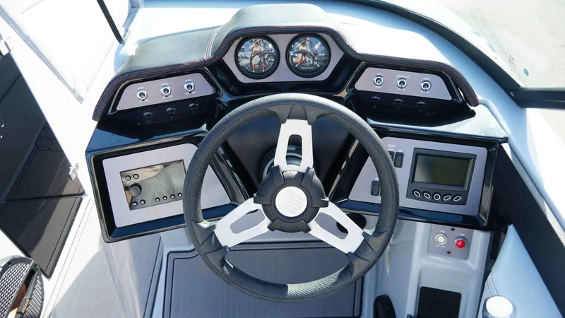 Slide: The Image of MasterCraft NXT24 2023 - 16