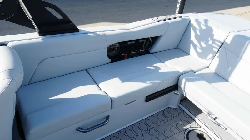 Slide: The Image of MasterCraft NXT24 2023 - 28