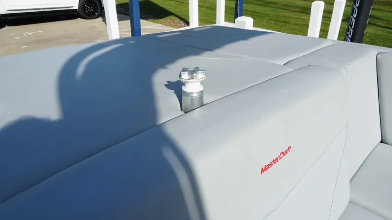 Slide: The Image of MasterCraft NXT24 2023 - 38