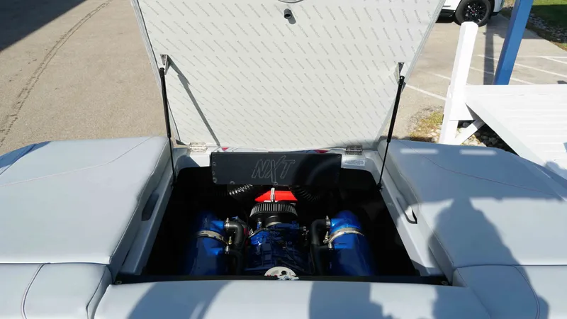 Slide: The Image of MasterCraft NXT24 2023 - 39