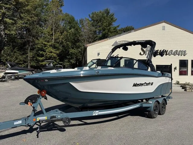 Slide: The Image of MasterCraft XT23 2026 - 1