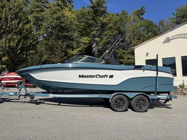 Slide: The Image of MasterCraft XT23 2026 - 3