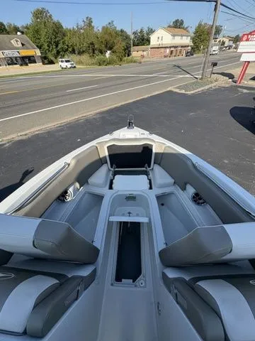 Slide: The Image of Finseeker 240 DC 2024 - 5