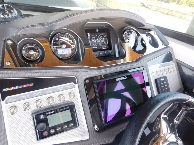 Slide: The Image of Monterey 305SS Super Sport 2023 - 13