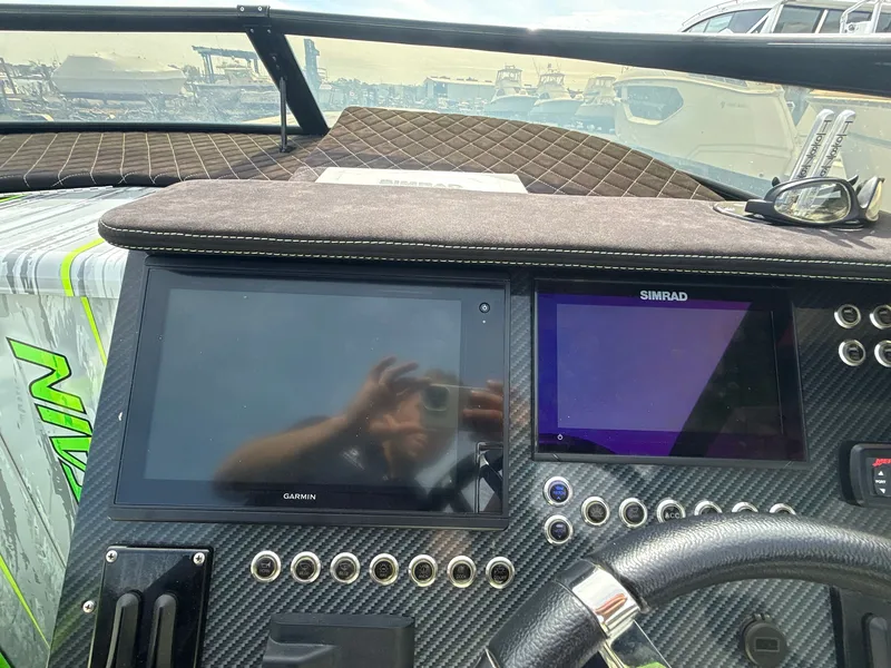 Slide: The Image of Fountain Lightning 2000 - 12