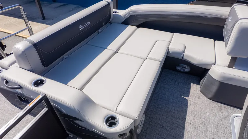 Slide: The Image of Barletta Cabrio 24U 2026 - 10