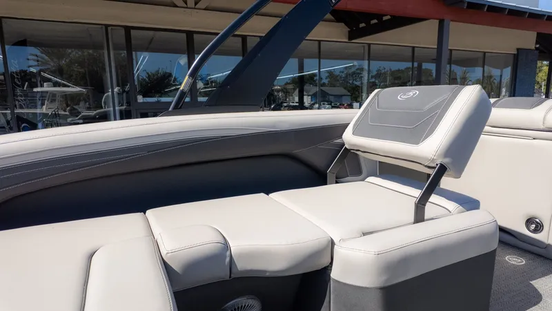 Slide: The Image of Barletta Cabrio 24U 2026 - 13